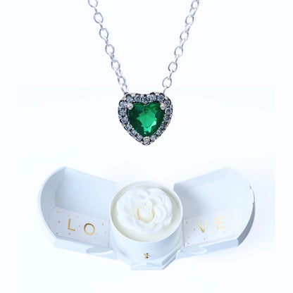 Caja Armonía Eterna y Collar Corazón Eterno