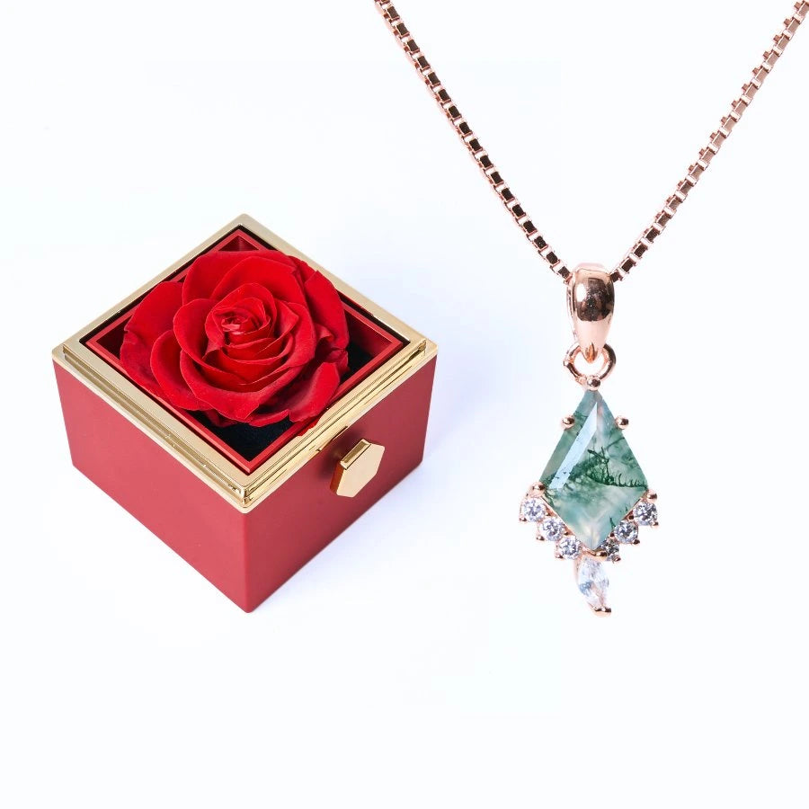 Coffret Rose Éternelle et Collier Lya